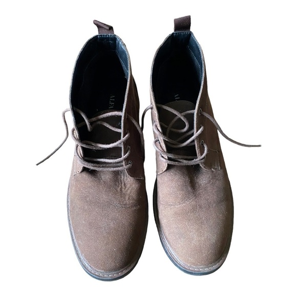 Men’s Chocolate Brown Suede abbot Size 9,5 in Excellent Used Condition - Picture 2 of 6